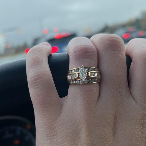 Kay Jewelers Gold and Silver Diamond Ring - Picture 3 of 5